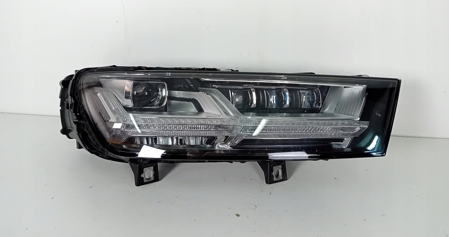 Audi Q7 Headlight Matrix RH, OEM, Part number: 4M0941036
