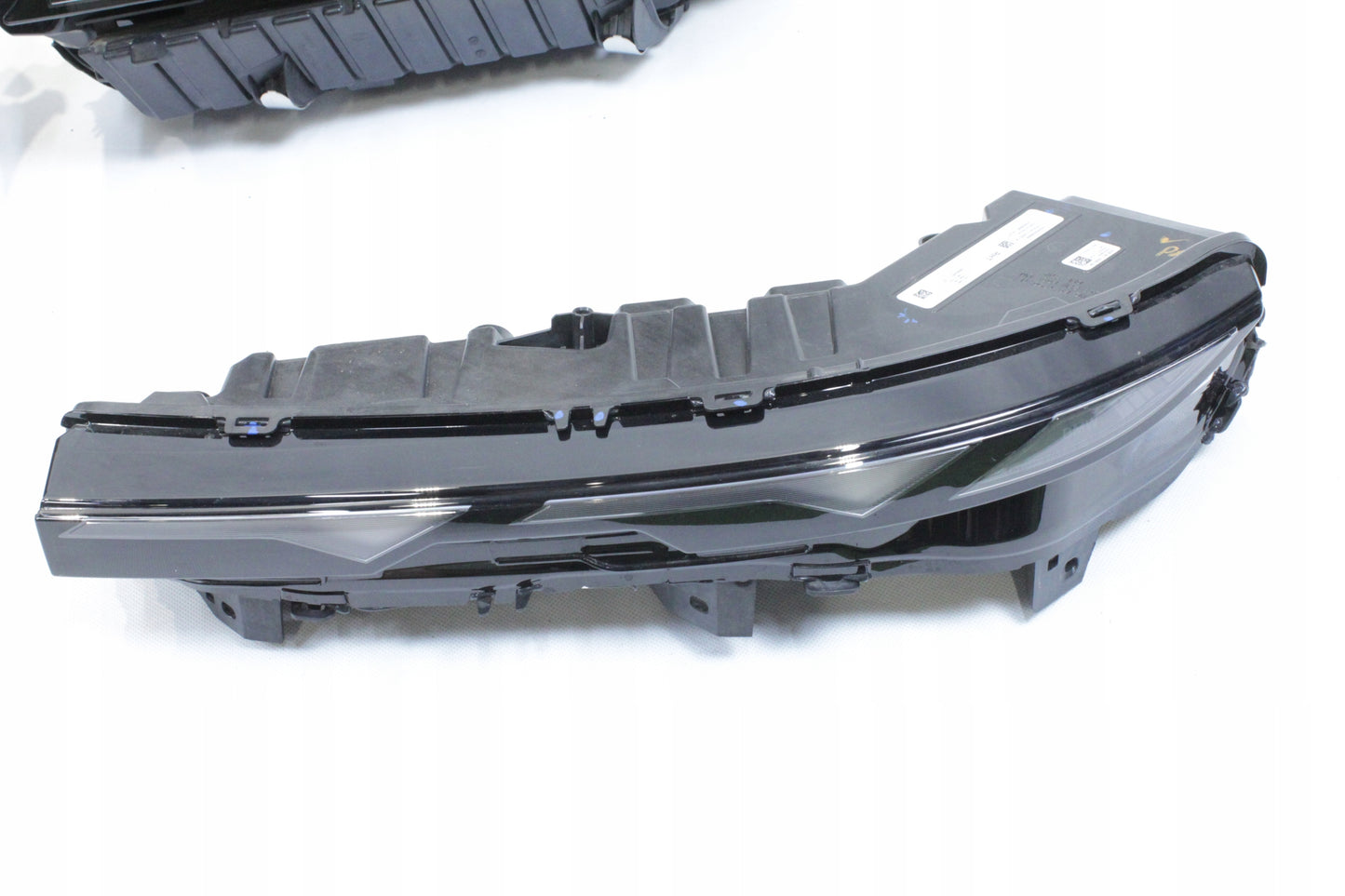 BMW G09 XM Complete LED US Spec, OEM