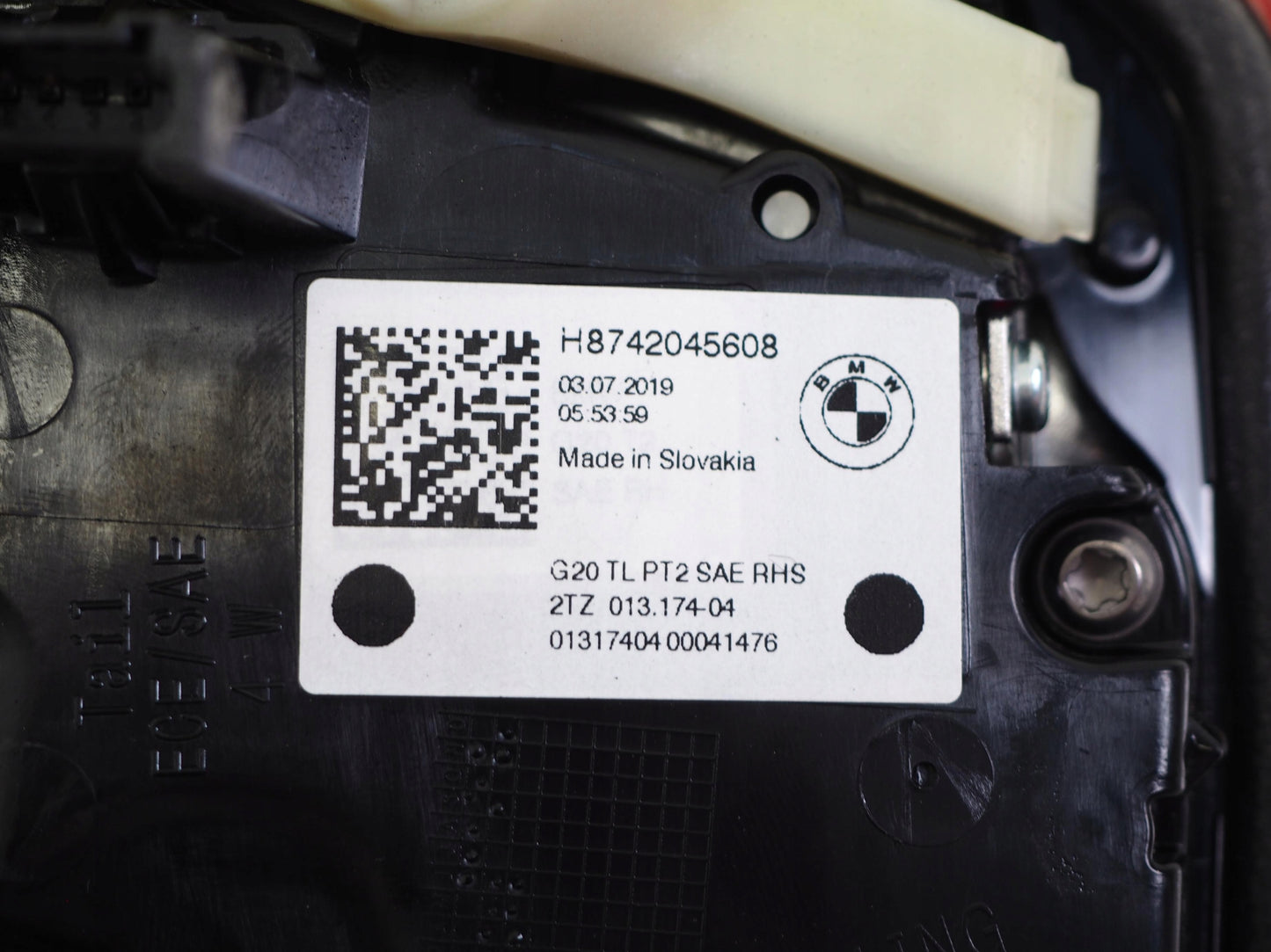 BMW G20 US Spec Tail light RH and LH, OEM, Part number: 2453676588