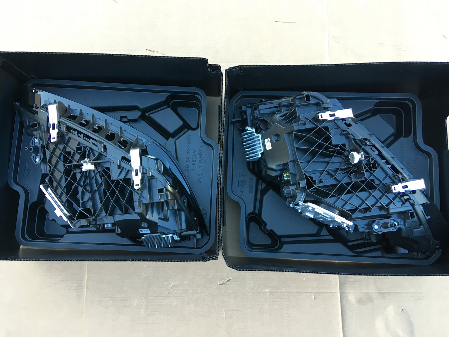 BMW 4 series USA headlight Black shadow line, L + R, OEM, Part number: