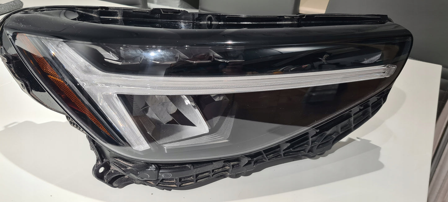 Volvo XC40 Lift headlight LED RH USA, OEM, Part number: 32392319